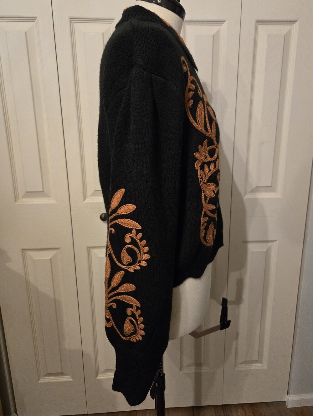 FARM Rio Sweater Size XL - Picture 4 of 10